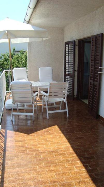 Apartmani Krk 克尔克 外观 照片